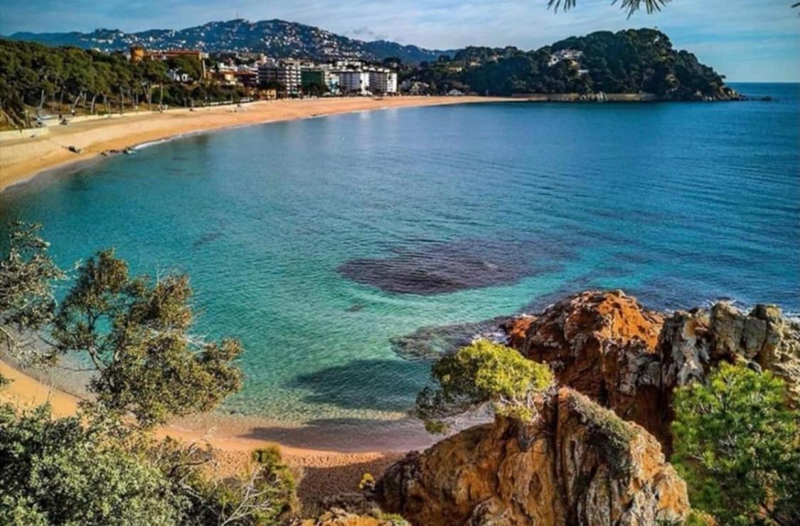 Seahomes Vacations, Fenals Beach&Chic, Pk, Top Apartment Full Equipped リョレート・デ・マル エクステリア 写真