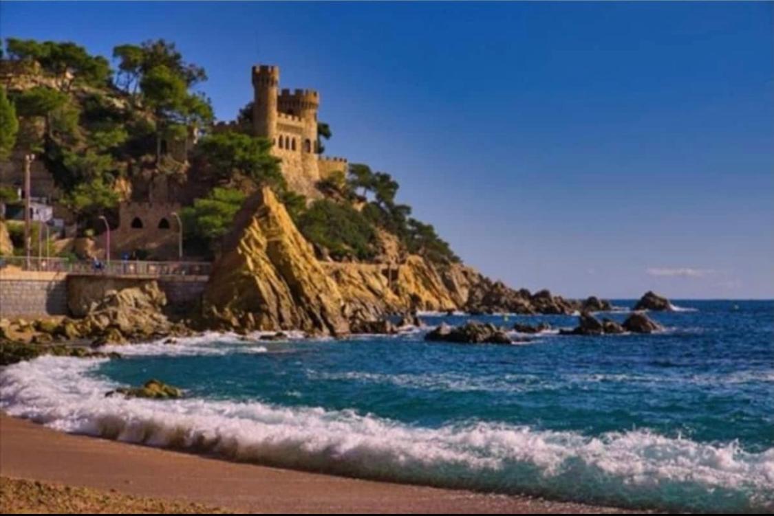 Seahomes Vacations, Fenals Beach&Chic, Pk, Top Apartment Full Equipped リョレート・デ・マル エクステリア 写真