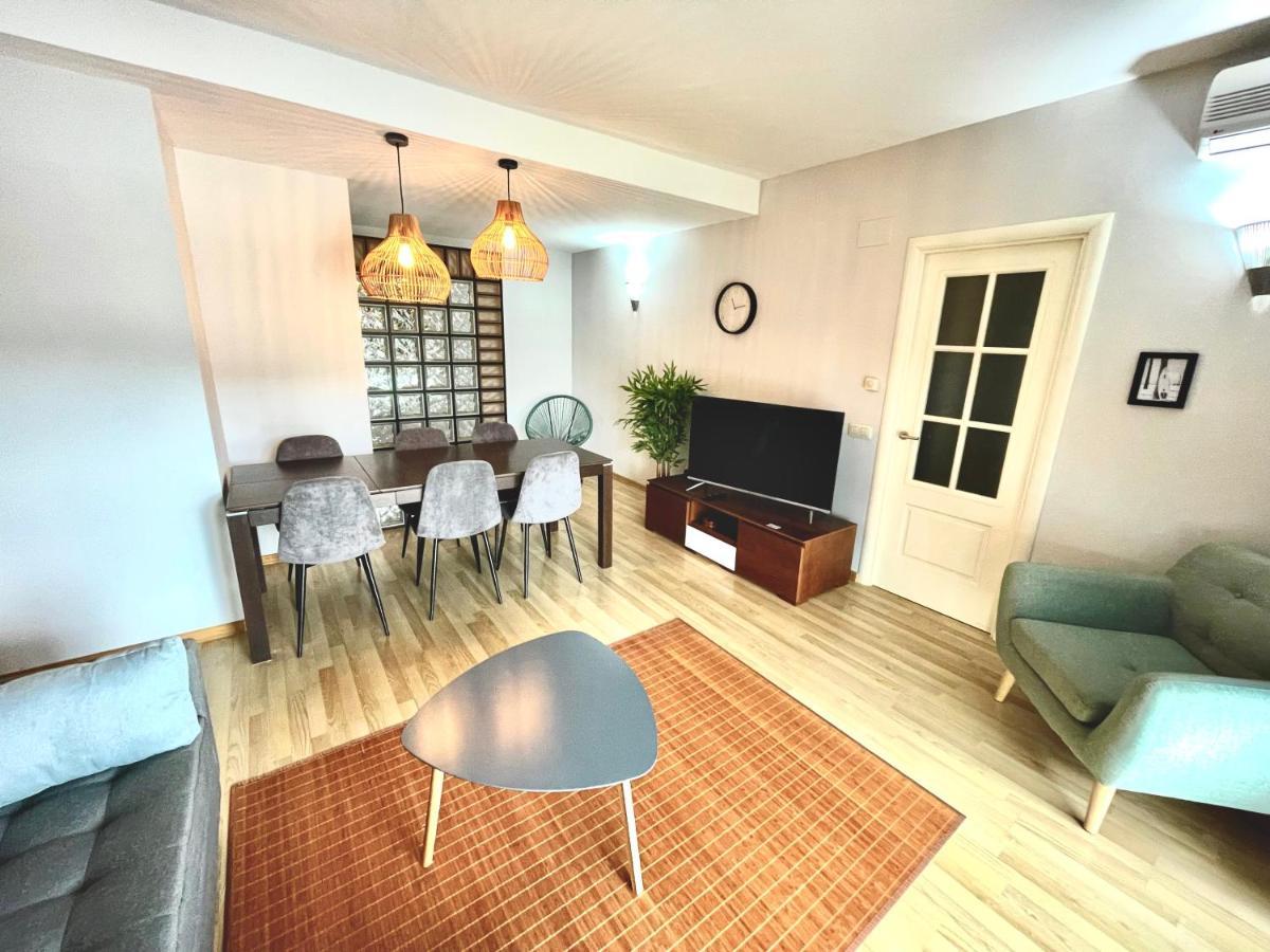 Seahomes Vacations, Fenals Beach&Chic, Pk, Top Apartment Full Equipped リョレート・デ・マル エクステリア 写真
