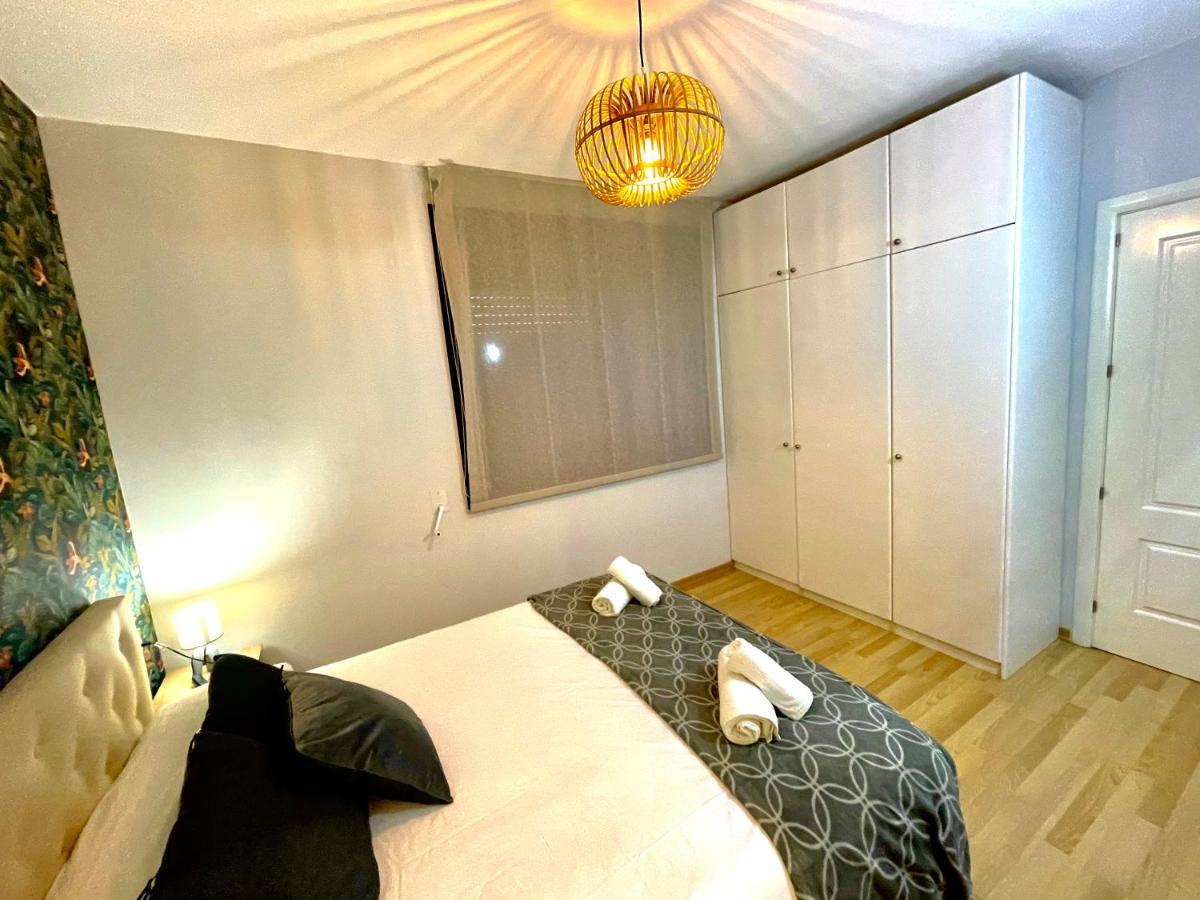Seahomes Vacations, Fenals Beach&Chic, Pk, Top Apartment Full Equipped リョレート・デ・マル エクステリア 写真