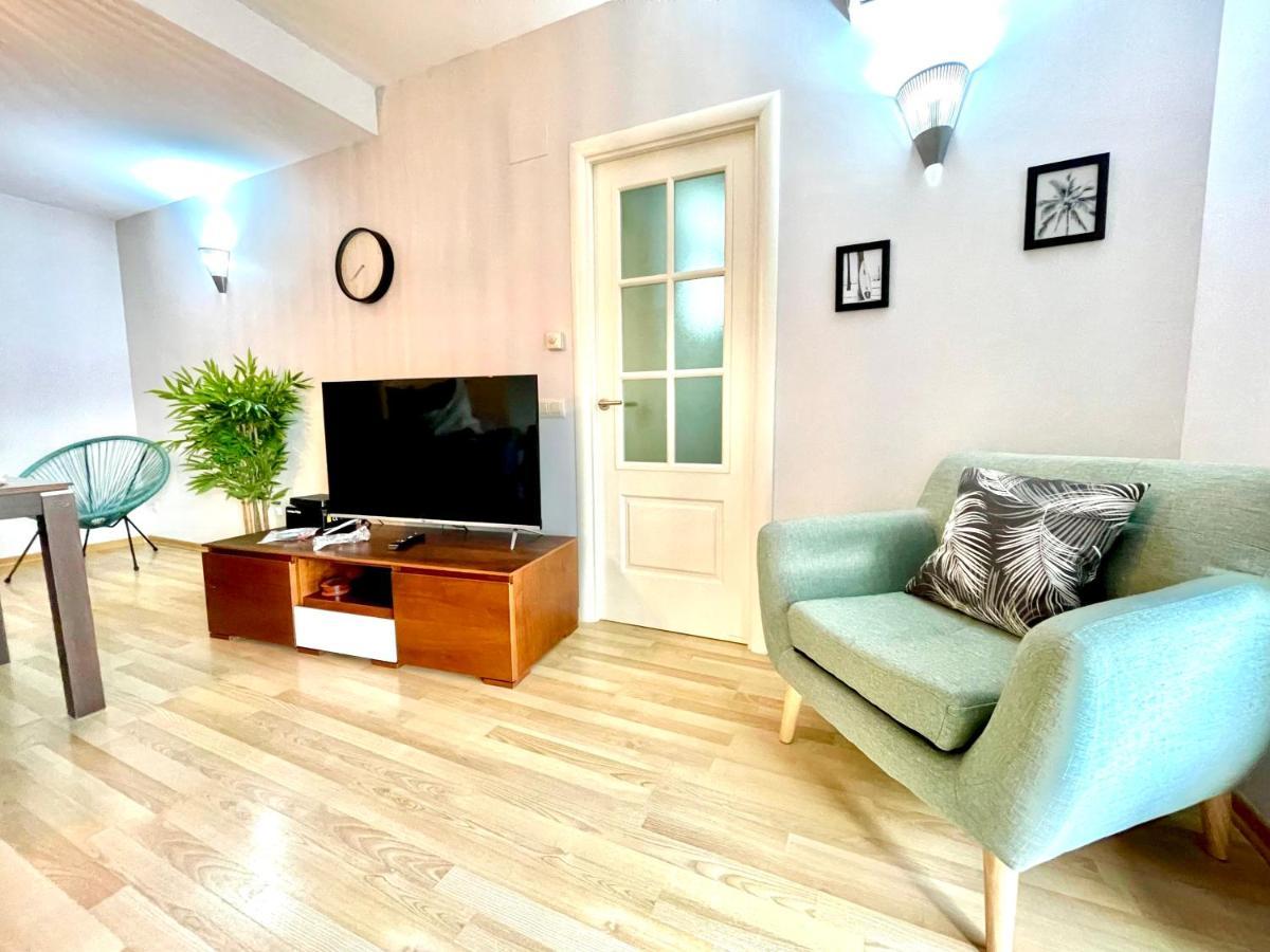 Seahomes Vacations, Fenals Beach&Chic, Pk, Top Apartment Full Equipped リョレート・デ・マル エクステリア 写真